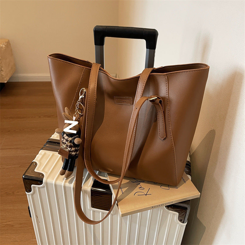 Large Capacity Women's All-match Simple Class Commuter Shoulder Bag