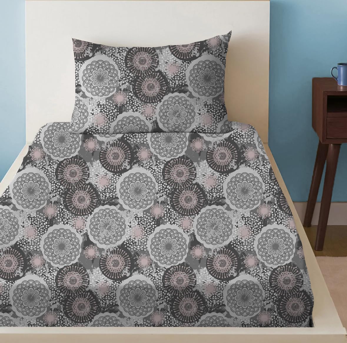 Sleep Well 90 GSM Bedsheet with Pillow Case (Blue & Pink Diamond Design, Single)